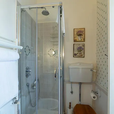 La Bouganville Bed & Breakfast *