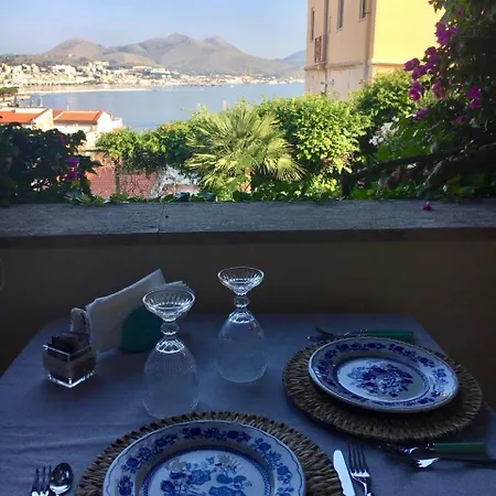 La Bouganville Bed & Breakfast